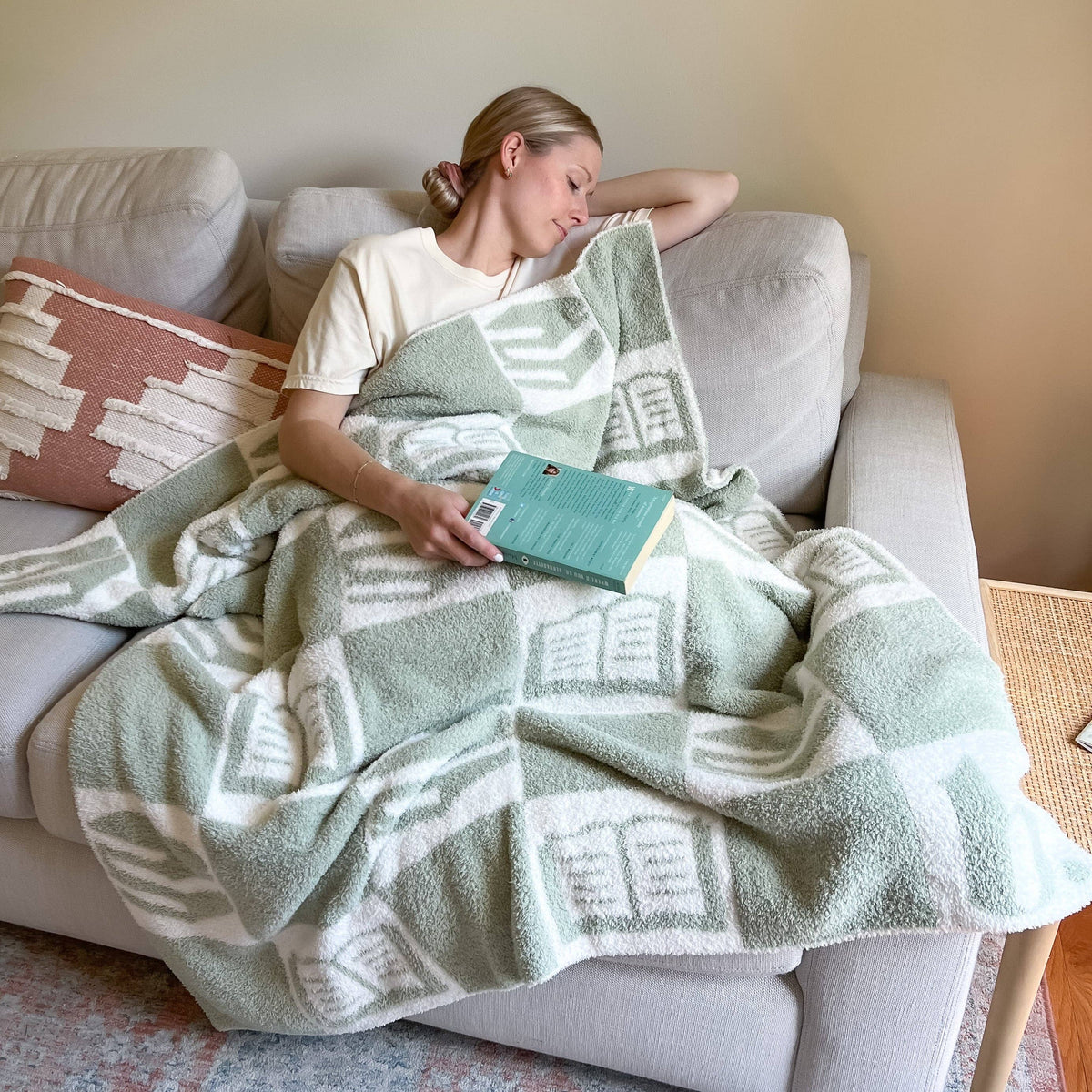 The Bookish Blanket