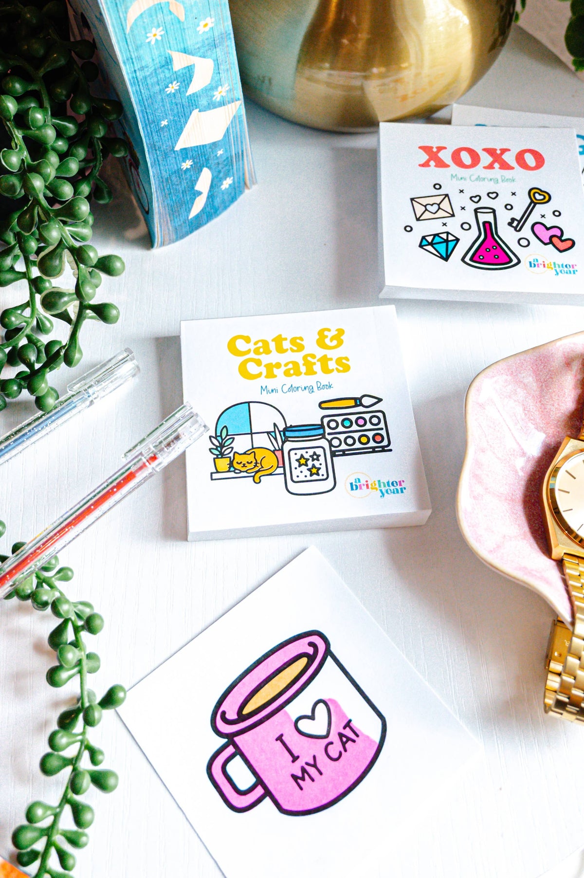 Cats & Crafts Mini Coloring Book