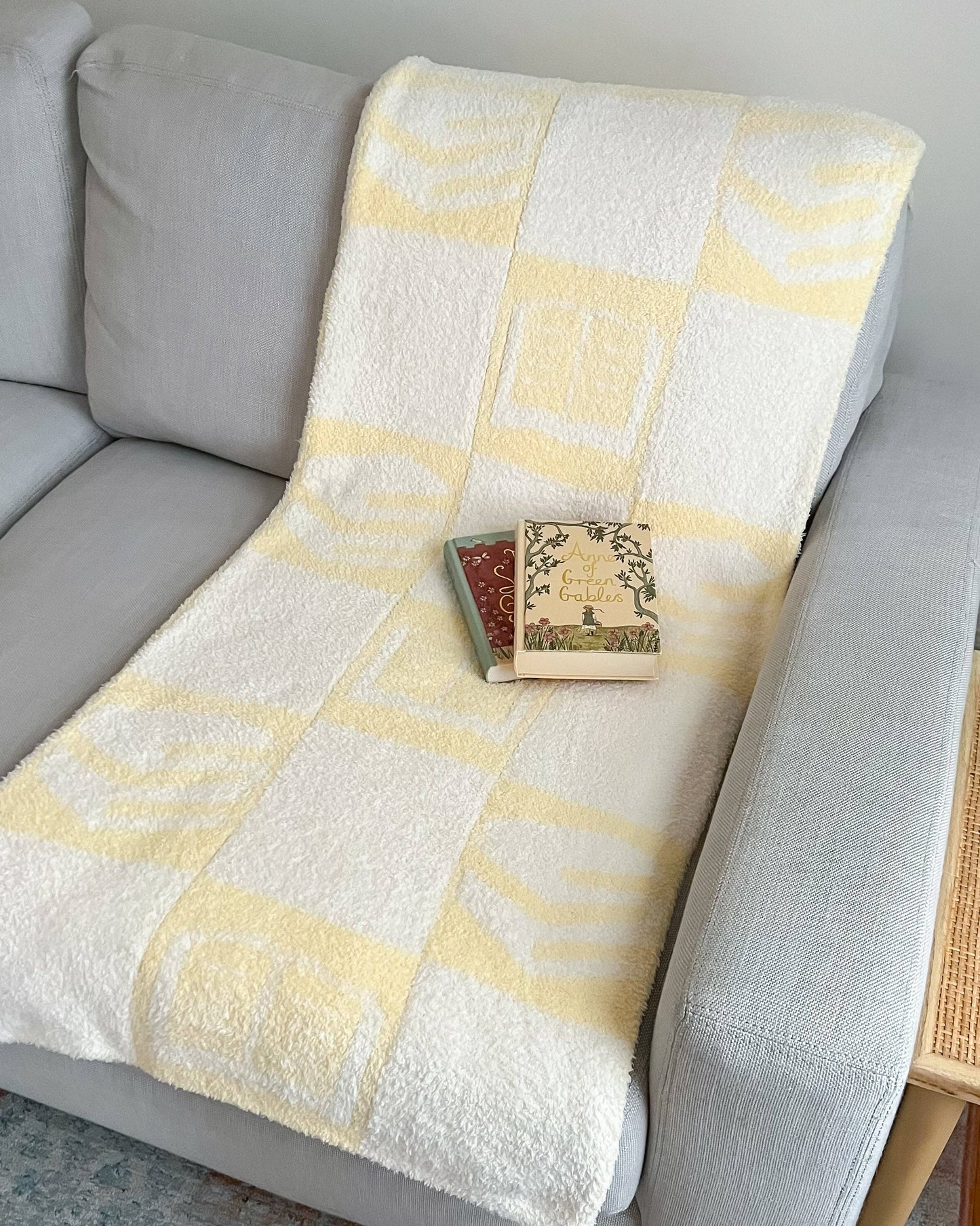 The Bookish Blanket