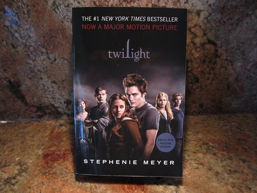 Twilight (The Twilight Saga, Book 1) cover image