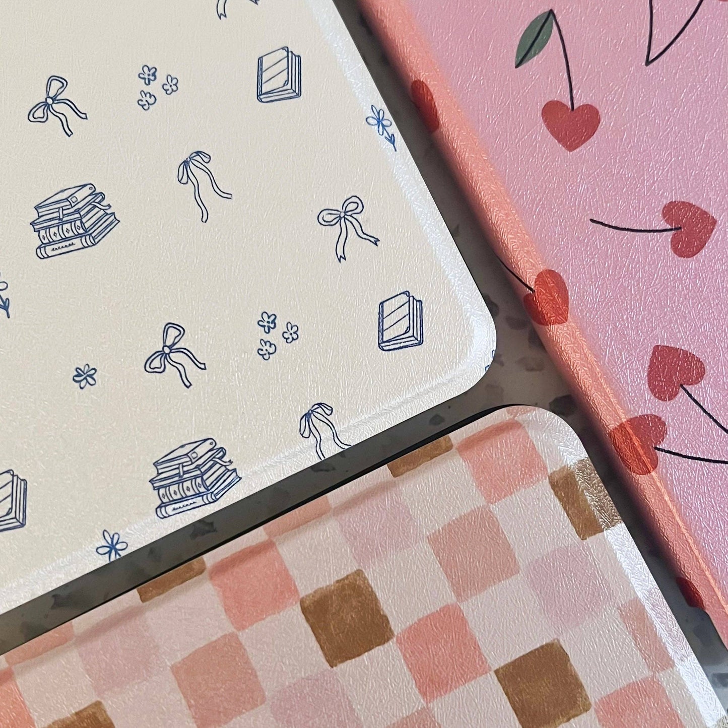 Bows, Books & Flowers Kindle Case