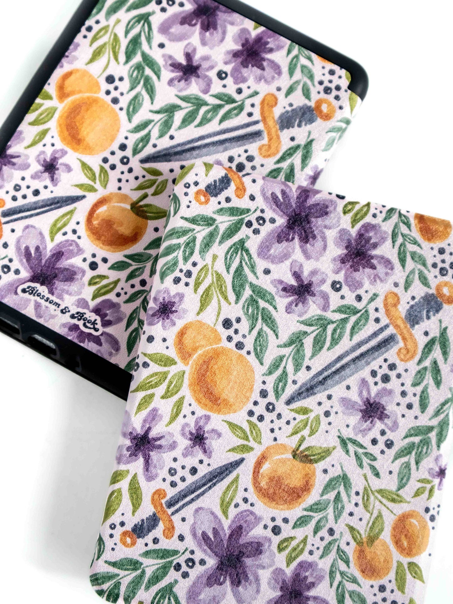 Violet Daggers - Kindle Case